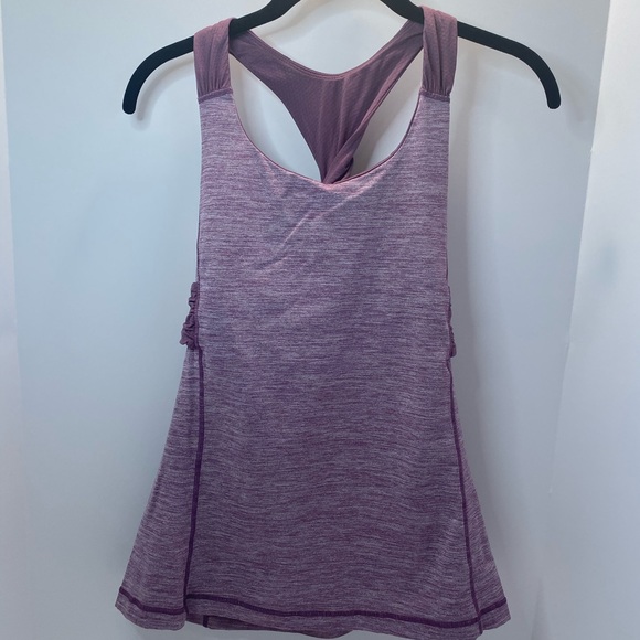 Lululemon Top - Picture 1 of 8